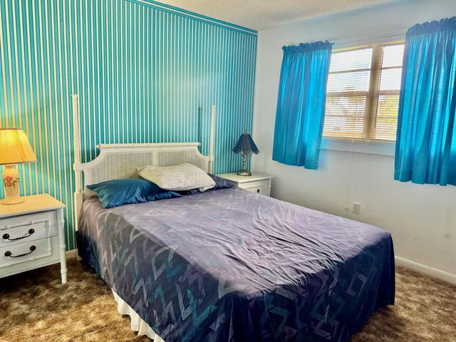 1397 Lake Drive W, Okeechobee, FL 34974