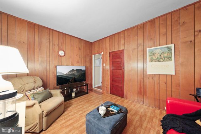21 HILLCREST AVE, Collingswood, NJ 08108