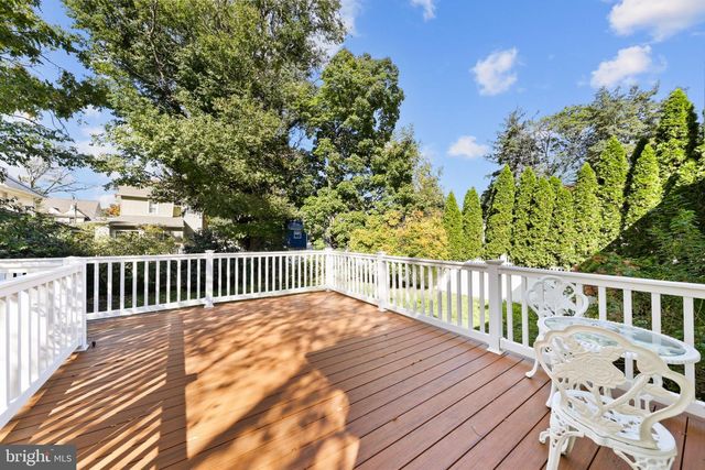21 HILLCREST AVE, Collingswood, NJ 08108