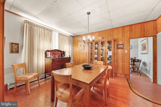 21 HILLCREST AVE, Collingswood, NJ 08108