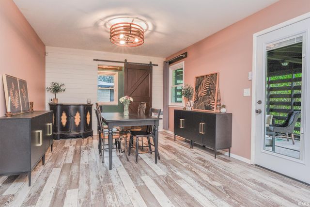 327 Brookside Lane, Plainfield, IN 46168
