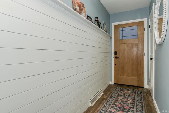 327 Brookside Lane, Plainfield, IN 46168