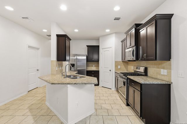 4218 Stanley, Converse, TX 78109