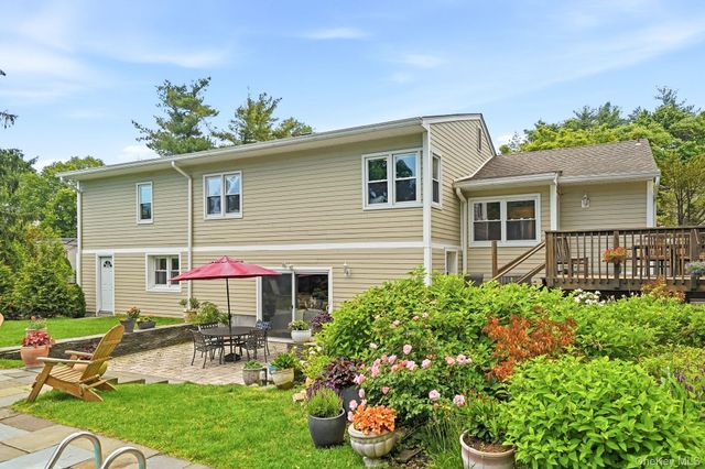 1 Pamela Lane, New Rochelle, NY 10804