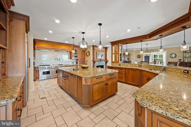 125 S WINCHESTER RD, Annapolis, MD 21409