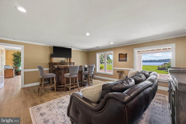 125 S WINCHESTER RD, Annapolis, MD 21409