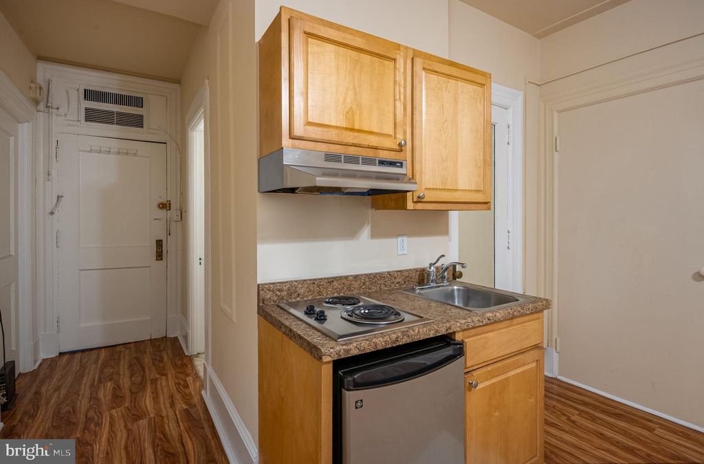 1324 LOCUST ST #424, PHILADELPHIA, PA 19107 — photo 4