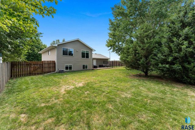 4716 W Antelope Dr Drive, Sioux Falls, SD 57107