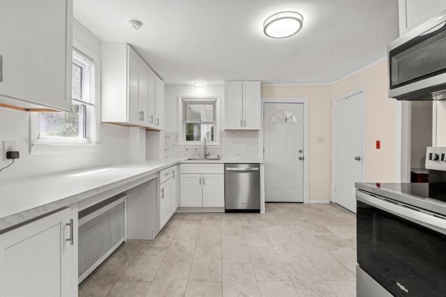 5 Morrill Place, Lynn, MA 01902