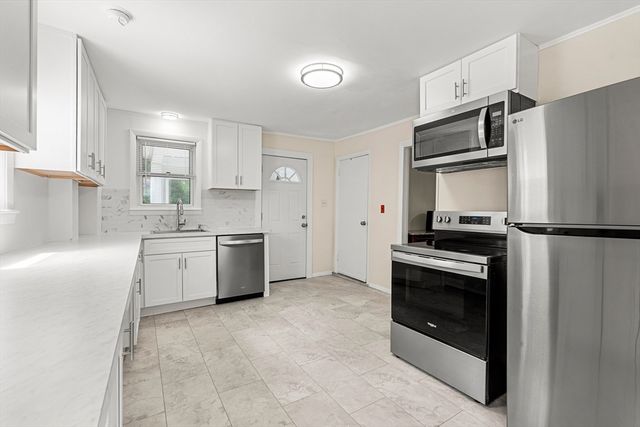 5 Morrill Place, Lynn, MA 01902