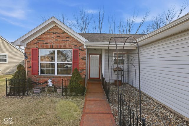 1217 Squirrel Ridge Road, Anderson, IN 46013