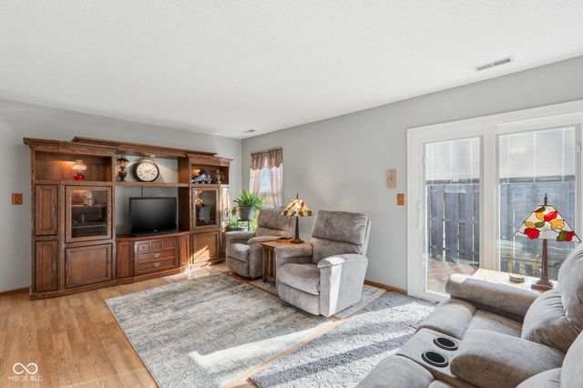 1217 Squirrel Ridge Road, Anderson, IN 46013