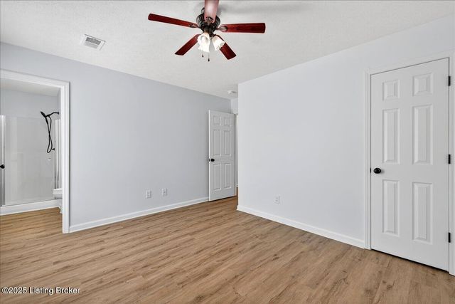 108 Derbyshire Ct, Radcliff, KY 40160