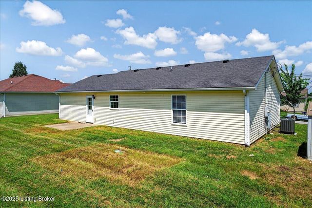 108 Derbyshire Ct, Radcliff, KY 40160