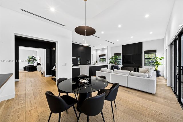 7500 SW 55th Ave, Miami, FL 33143