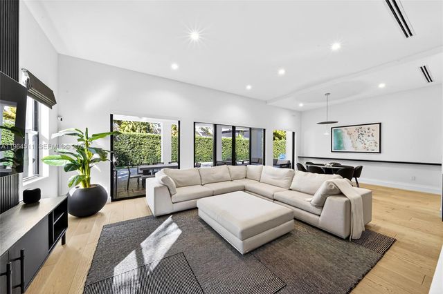 7500 SW 55th Ave, Miami, FL 33143