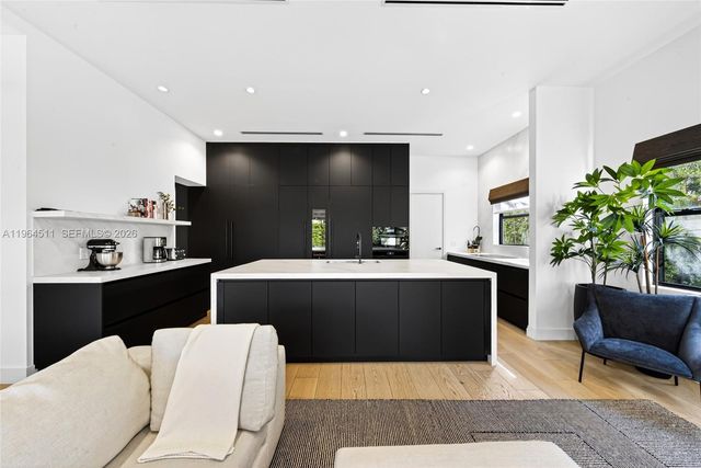 7500 SW 55th Ave, Miami, FL 33143