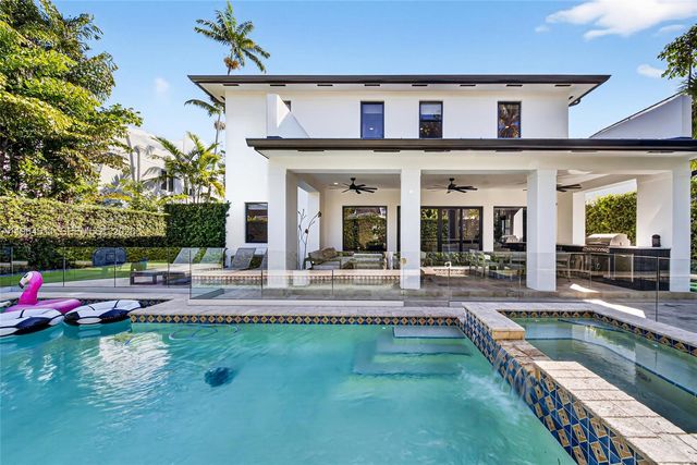 7500 SW 55th Ave, Miami, FL 33143