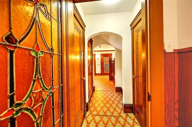 39 Harwich Road, Providence, RI 02906