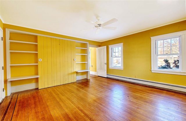 39 Harwich Road, Providence, RI 02906