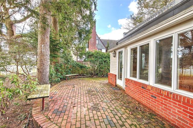 39 Harwich Road, Providence, RI 02906