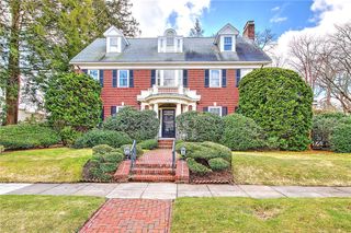 39 Harwich Road, Providence, RI 02906