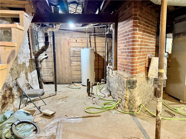 810 E La Salle Avenue, Barron, WI 54812