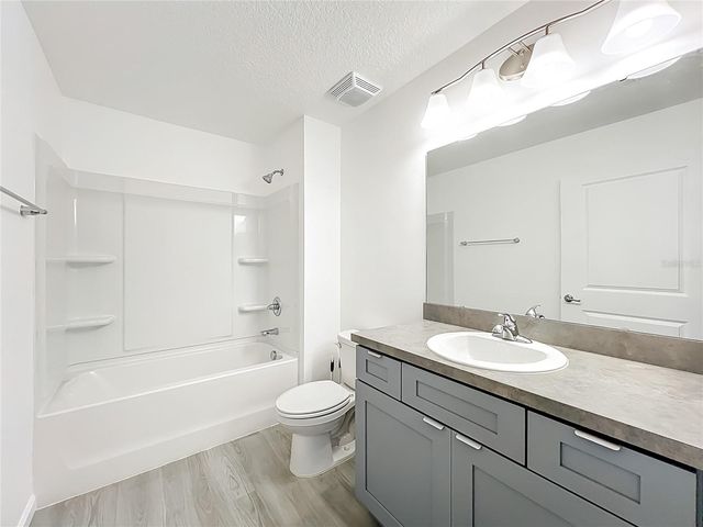 2305 S WESTMORELAND DRIVE, Orlando, FL 32805