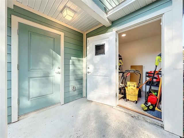 2305 S WESTMORELAND DRIVE, Orlando, FL 32805