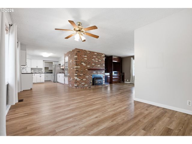1535 Ne 128TH Ave, Portland, OR 97230