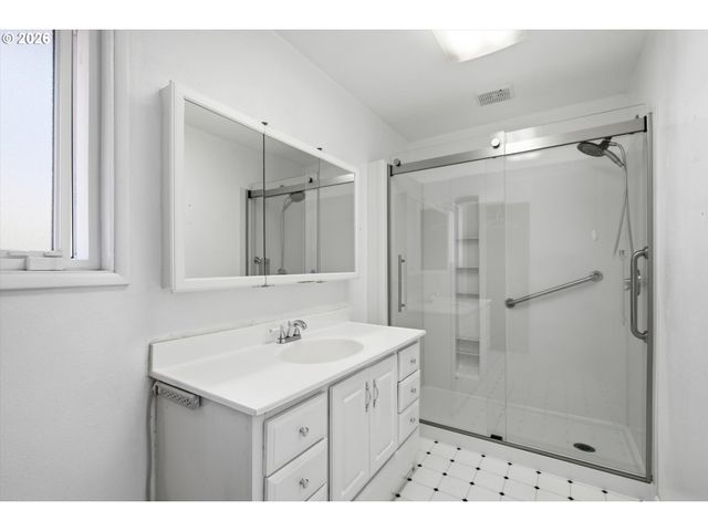 1535 Ne 128TH Ave, Portland, OR 97230