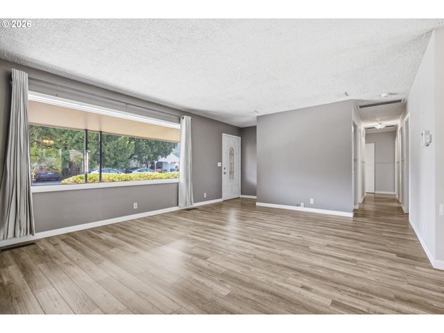 1535 Ne 128TH Ave, Portland, OR 97230