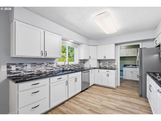1535 Ne 128TH Ave, Portland, OR 97230