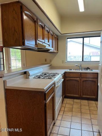 3217 AMARILLO Street, El Paso, TX 79936