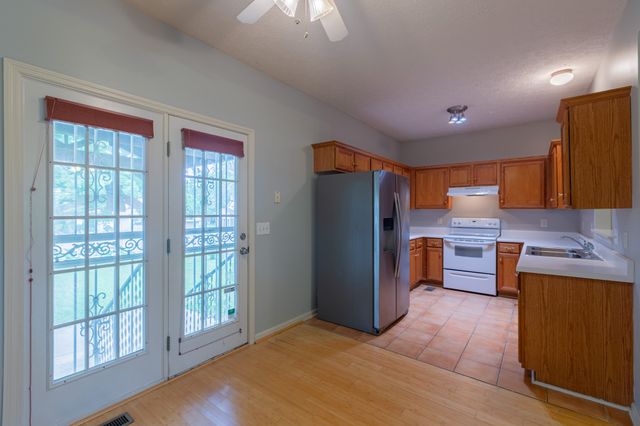 1313 Lady Ct, Nashville, TN 37214
