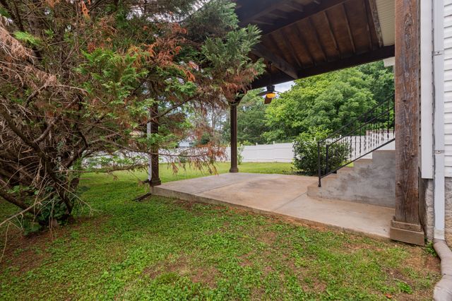 1313 Lady Ct, Nashville, TN 37214