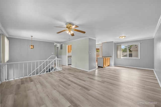 1485 Westbury Drive, Hoffman Estates, IL 60192