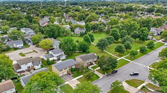 1485 Westbury Drive, Hoffman Estates, IL 60192