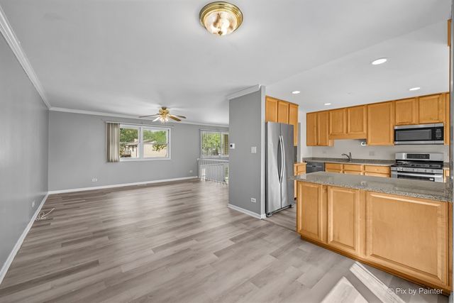 1485 Westbury Drive, Hoffman Estates, IL 60192