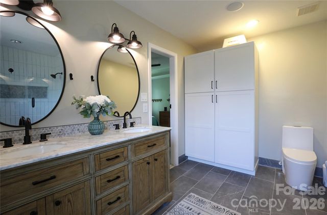 8810 Scarsdale Drive, Mint Hill, NC 28227