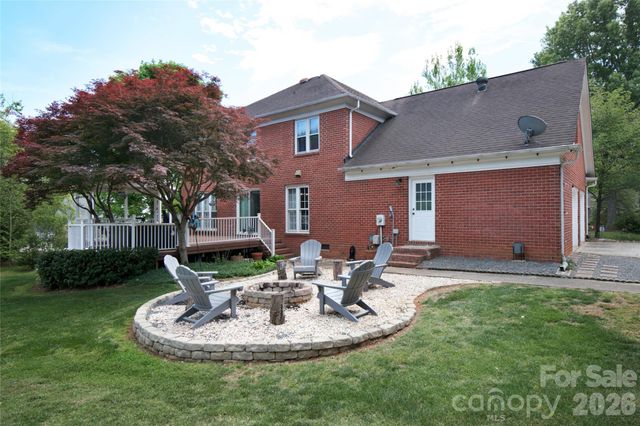 8810 Scarsdale Drive, Mint Hill, NC 28227