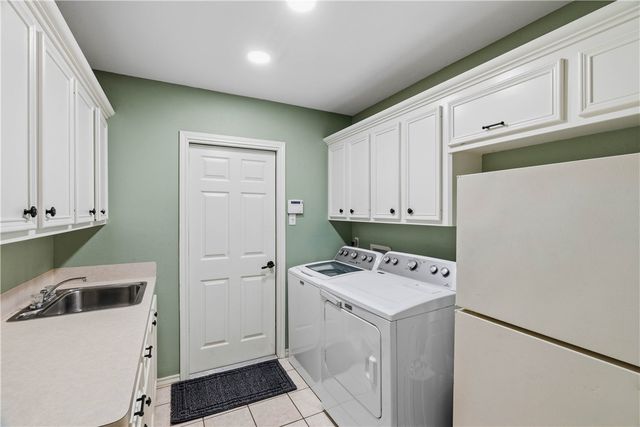 6145 Strasbourg Dr, Corpus Christi, TX 78414