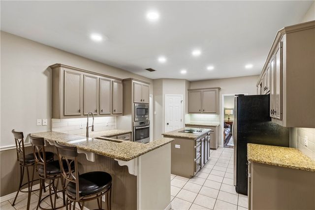 6145 Strasbourg Dr, Corpus Christi, TX 78414
