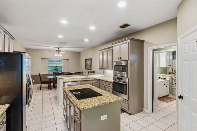 6145 Strasbourg Dr, Corpus Christi, TX 78414