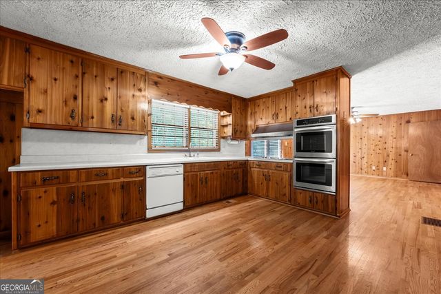 9267 Westview Drive SW, Covington, GA 30014