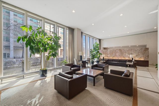 3550 N LAKE SHORE Drive 516, Chicago, IL 60657