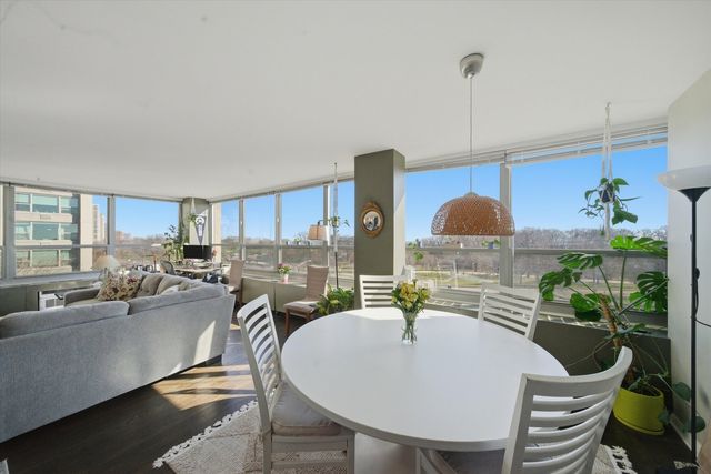 3550 N LAKE SHORE Drive 516, Chicago, IL 60657