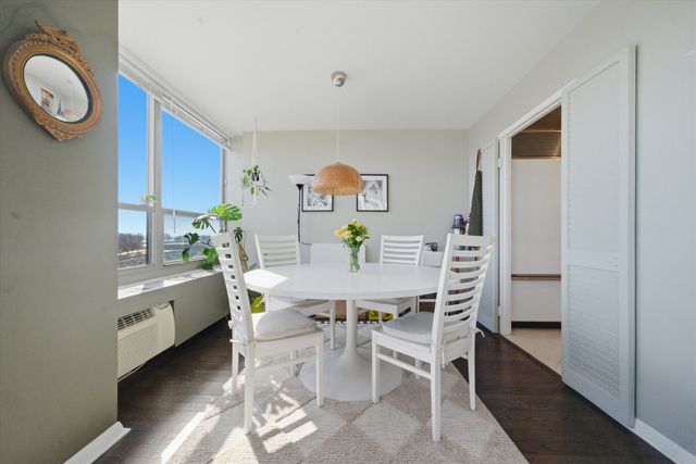 3550 N LAKE SHORE Drive 516, Chicago, IL 60657