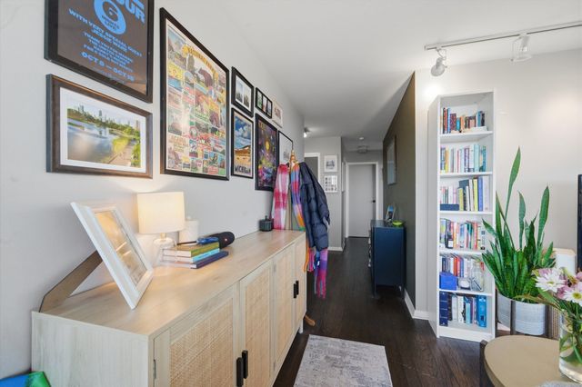 3550 N LAKE SHORE Drive 516, Chicago, IL 60657