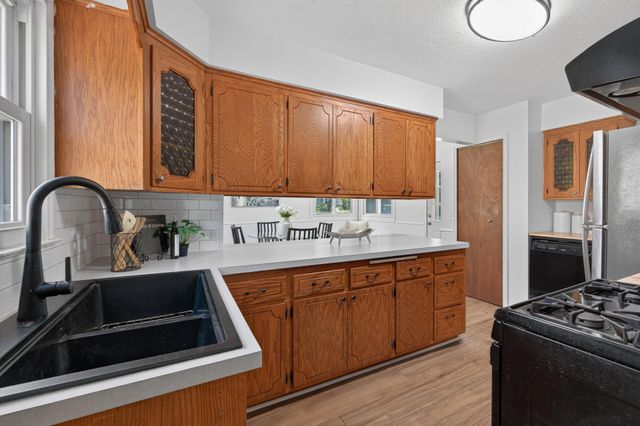 4763 Chatham Road NE, Columbia Heights, MN 55421